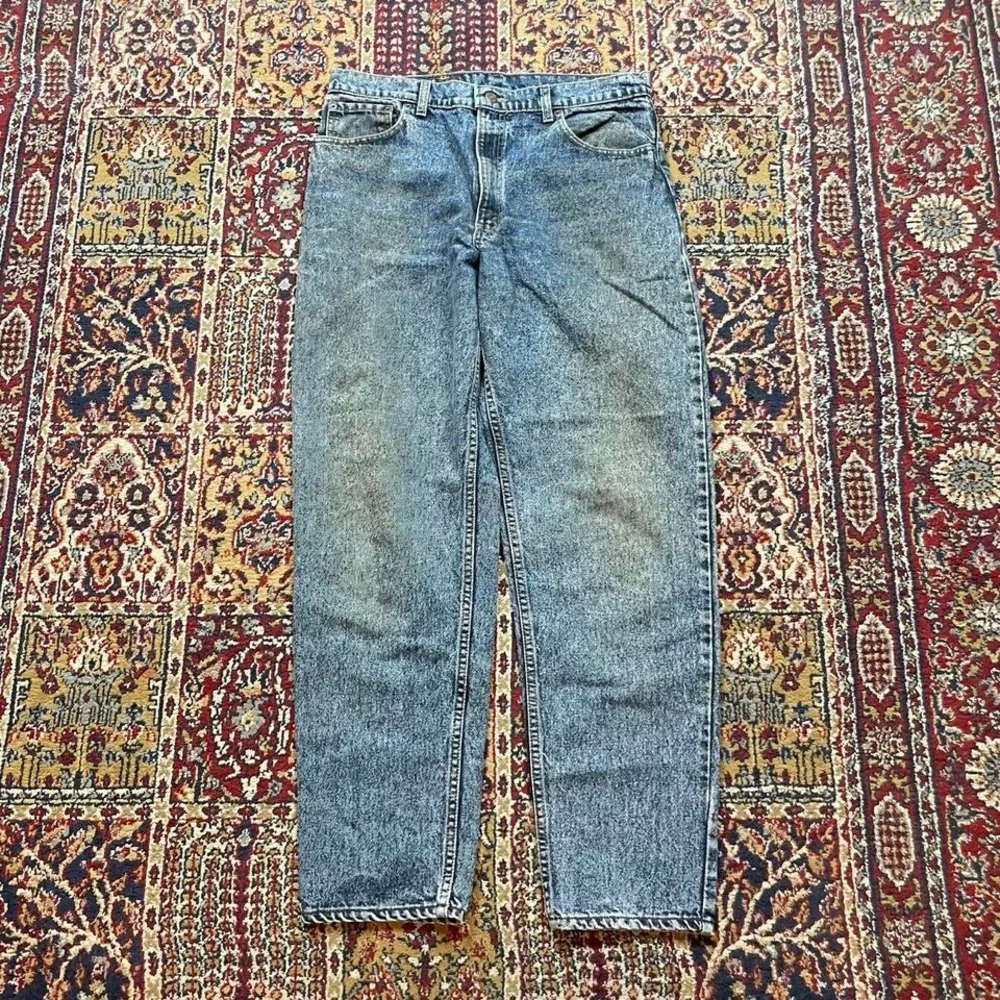 VTG 2000‎ Levis 550 stone wash indigo heavyweight denim jeans 36x32 USA blue